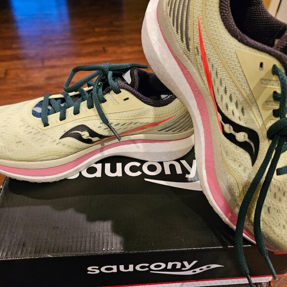 Saucony Endorphin Speed 2 w/Jack rabbit Women size 7 - Picture 5 of 5